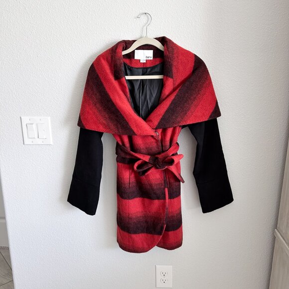 Bar III Red & Black Plaid Shawl Jacket – Size Small - Picture 5 of 9